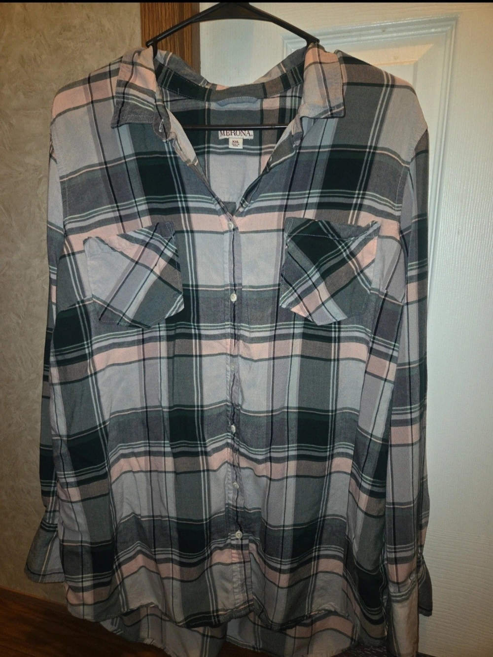 Merona Womens Pink & Gray Plaid Button-Up Shirt